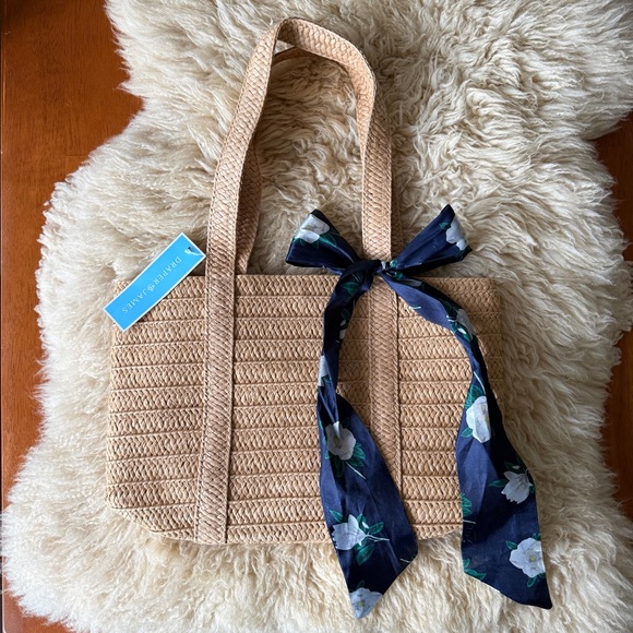 Draper James Handbags - NWT Draper James Everyday Straw Bag Tote with Scarf
